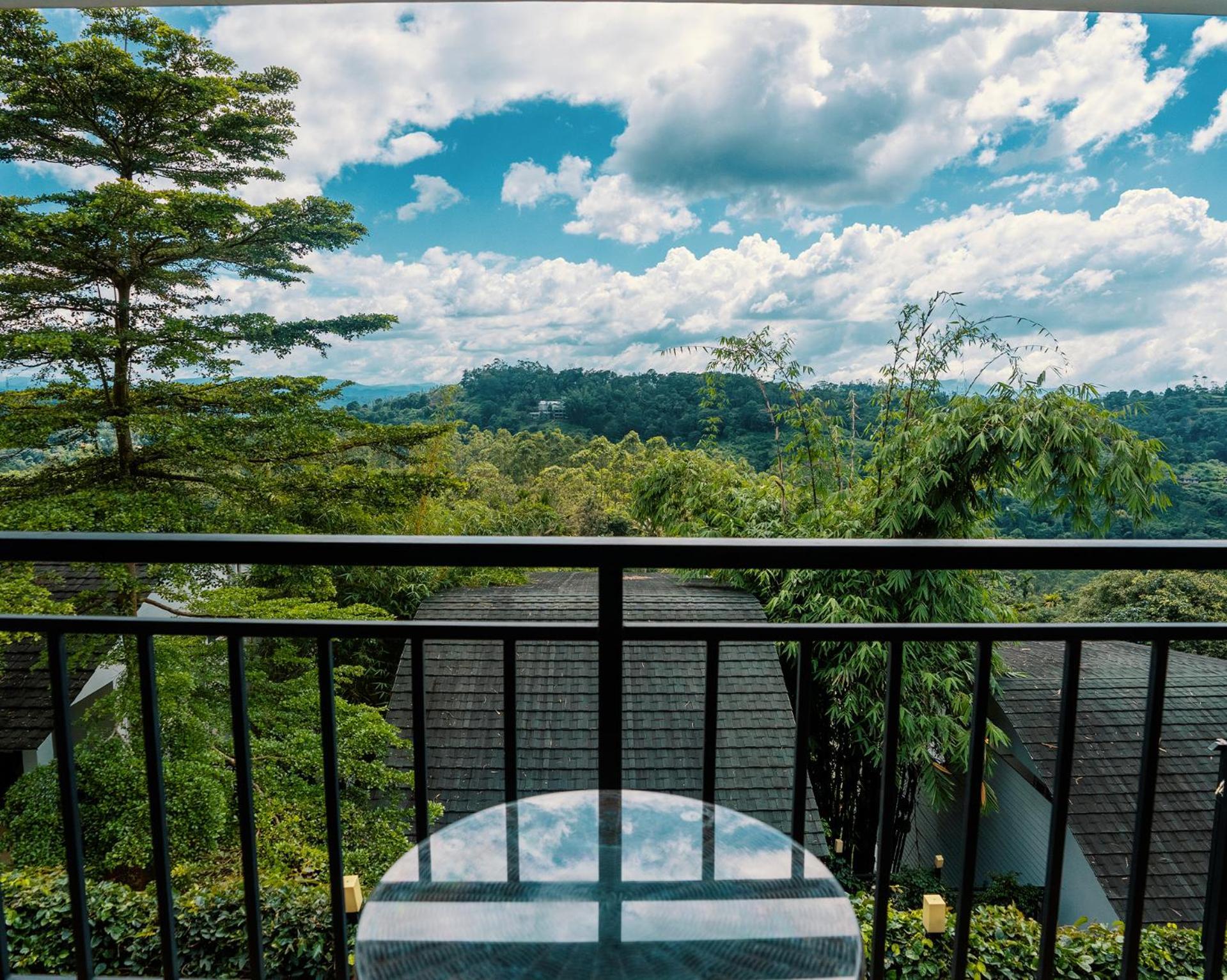 The Leaf Munnar Hotel Exterior photo